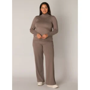 Base level curvy Arah