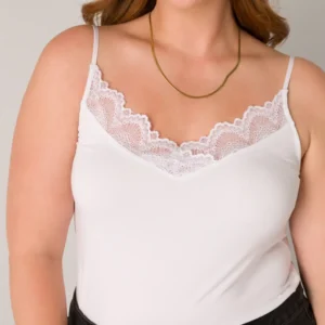 Base Level Curvy Yelina