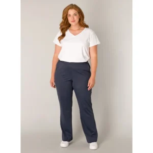 Base level curvy Lori