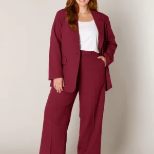 Base level curvy Yelena pf6